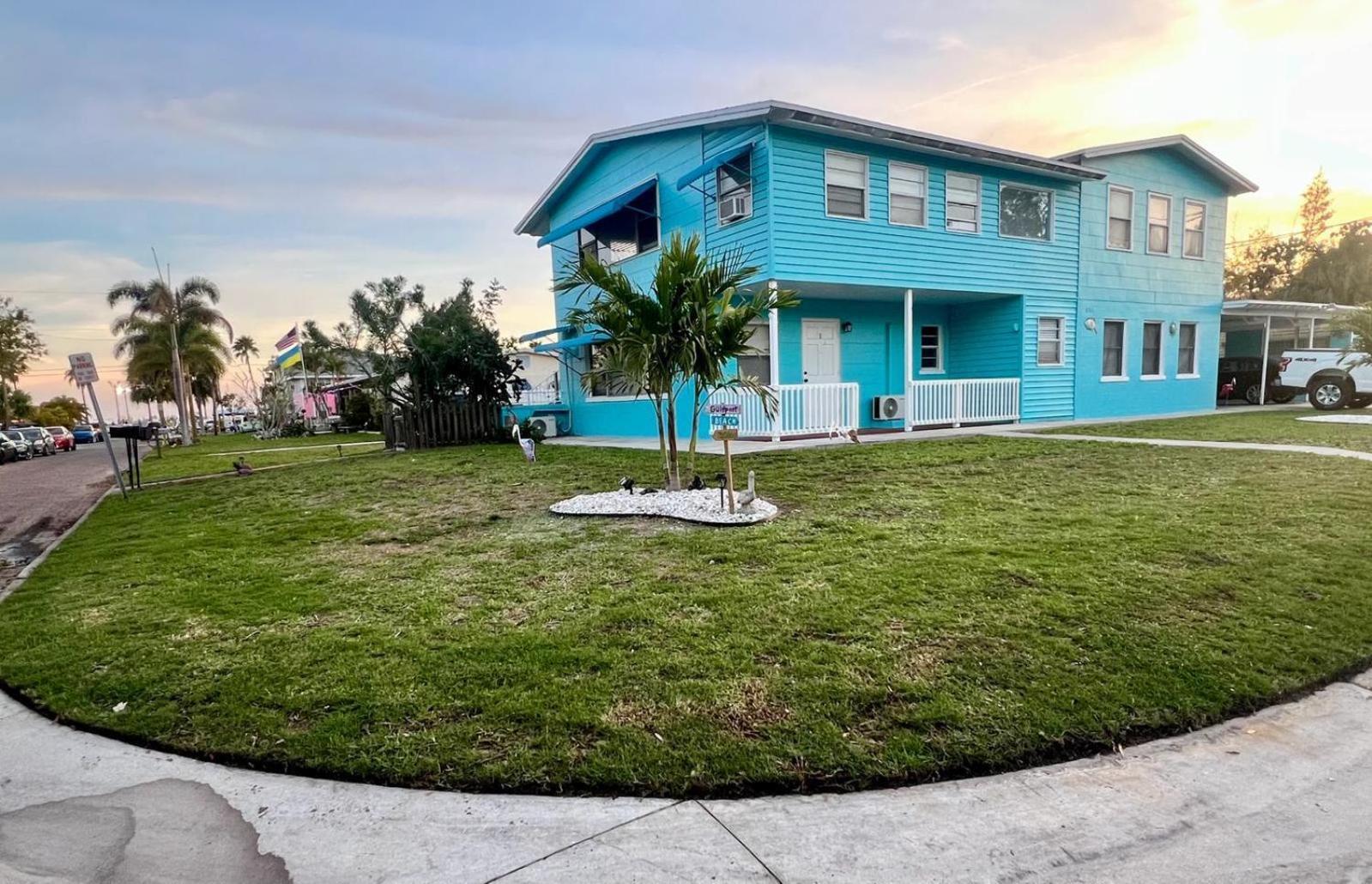 Lovely Vacation Home 1 Block From Beach & Downtown Gulfport St. Petersburg Luaran gambar